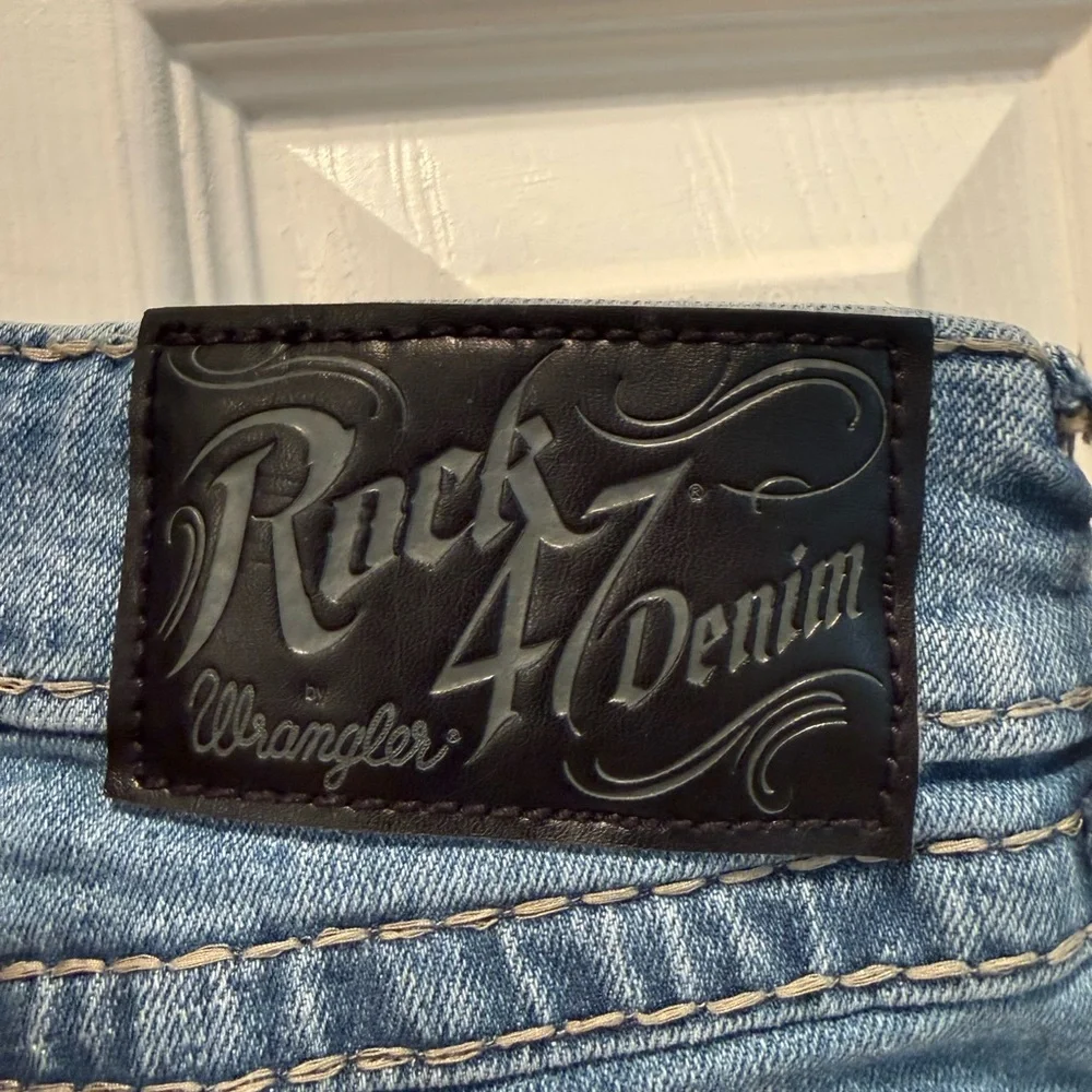 💙👉🔥Men’s Wrangler Rock 47 Slim Straight Jeans | Light Wash Denim 34x36